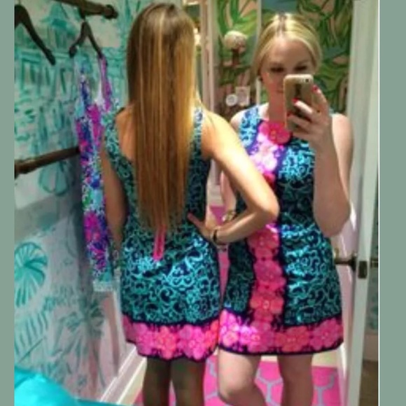 Lilly Pulitzer Delia Navy Fountain Hopping Shift - Picture 2 of 10